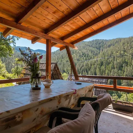 Holiday home Kuca Za Odmor Anka Zaovljanka Zaovine