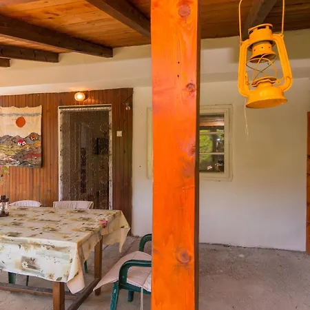 Holiday home Kuca Za Odmor Anka Zaovljanka *