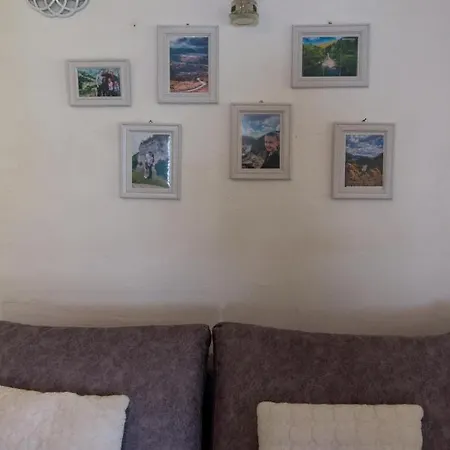 Holiday home Kuca Za Odmor Anka Zaovljanka Zaovine